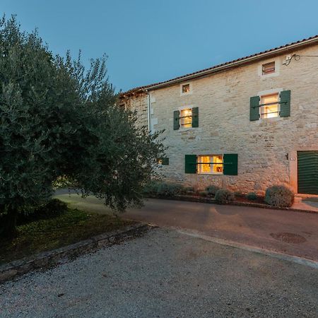 Casa Stifanici Villa Baderna ภายนอก รูปภาพ